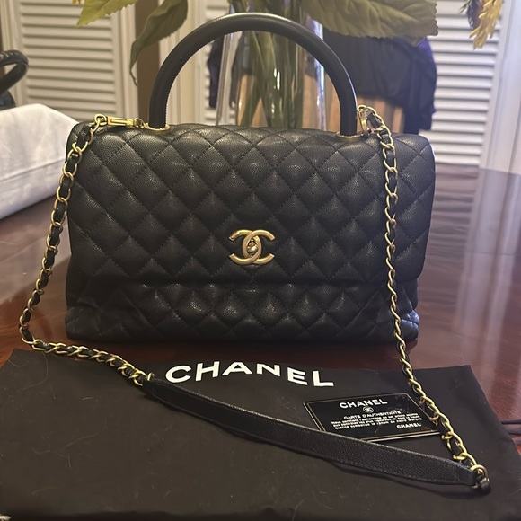 CHANEL Handbags - CHANEL vintage coco handle with strap